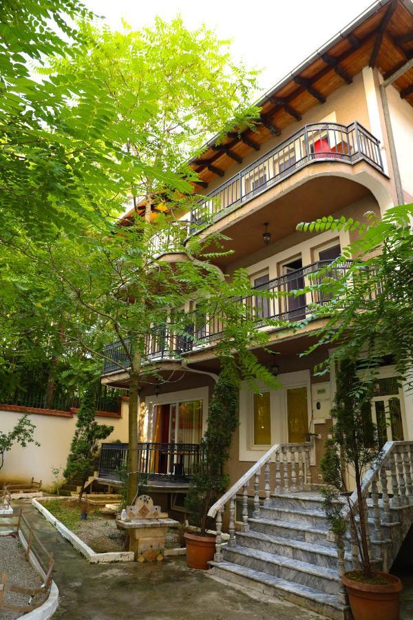 City Park Hostel Prishtinë Exterior photo