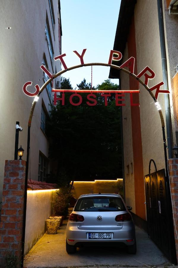 City Park Hostel Prishtinë Exterior photo