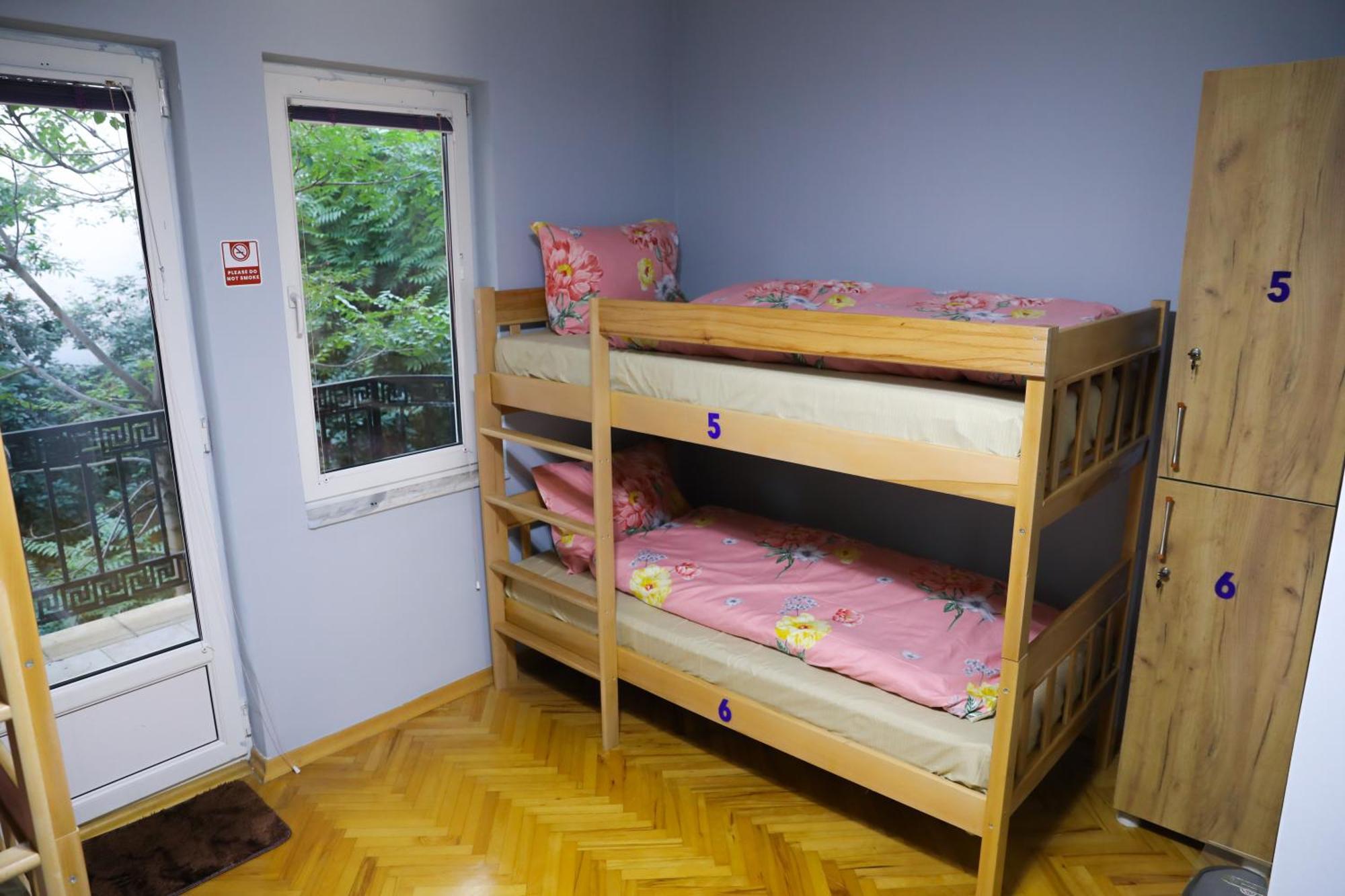 City Park Hostel Prishtinë Exterior photo